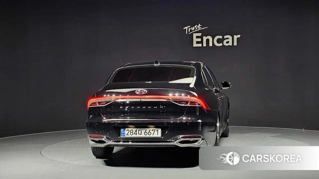 Hyundai The New Grandeur IG id 4481693 из Кореи 14