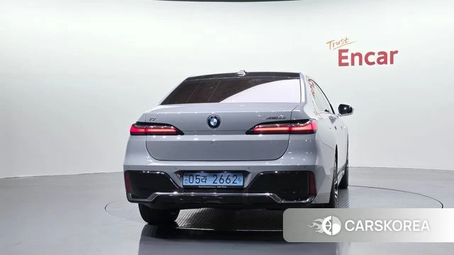BMW i7 (G70) id 4443309 из Кореи 31