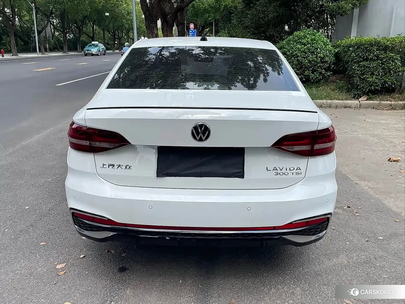 Volkswagen Lavida 2024 Белый из Китая, фото 4