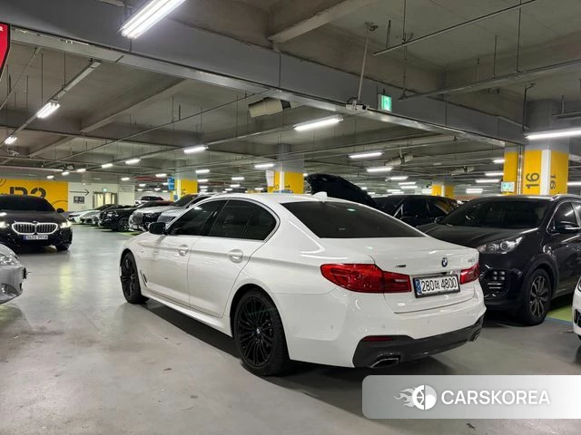 BMW 5 Series (G30) id 3866966 из Кореи 14