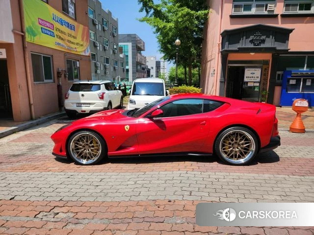 Ferrari 812 Superfast id 4496812 из Кореи 14