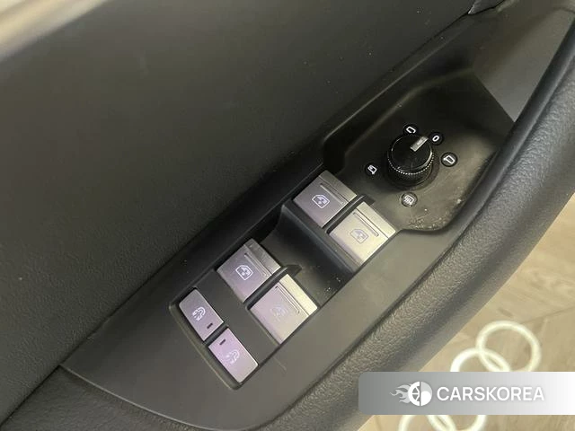 Audi A6L id 4253134 из Китая 20