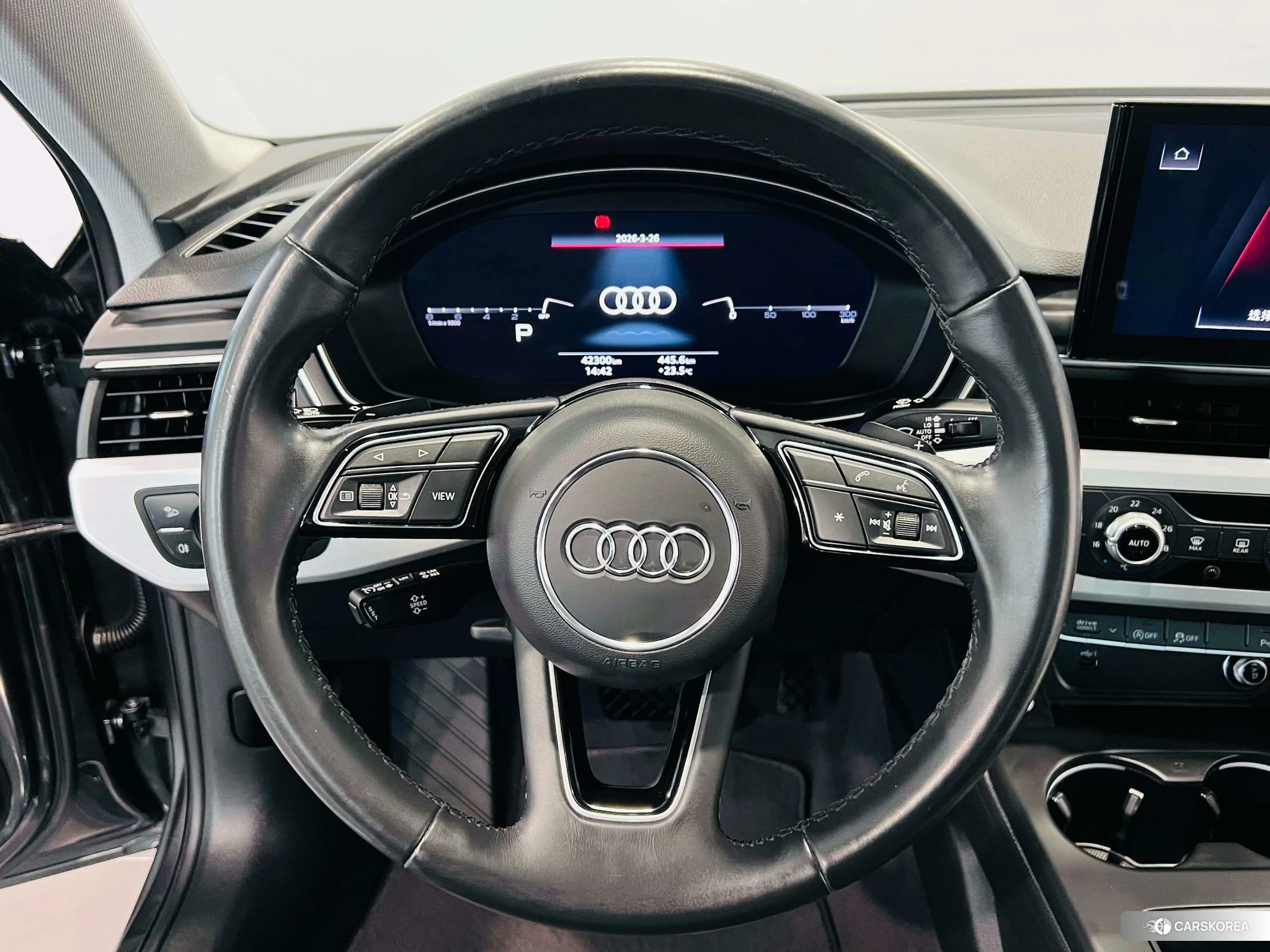 Audi A4L id 4467445 из Китая 9