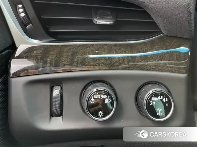 Cadillac Escalade id 3612309 из Кореи 12