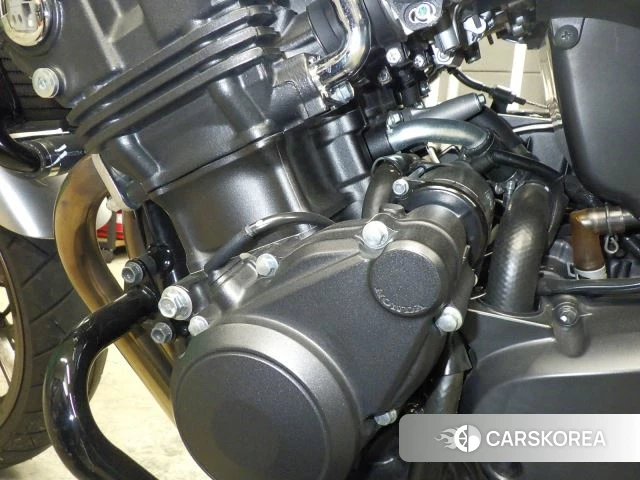 Engine photo
