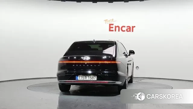 Hyundai Grandeur Hybrid (GN7) id 2889428 из Кореи 14