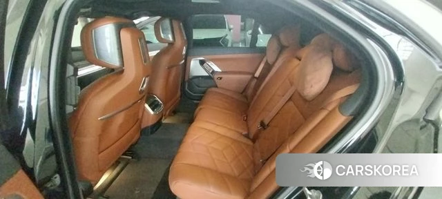 BMW 7 Series (G70) 2024 Черный из Кореи, фото 4