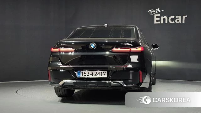 BMW 7 Series (G70) id 4681329 из Кореи 30