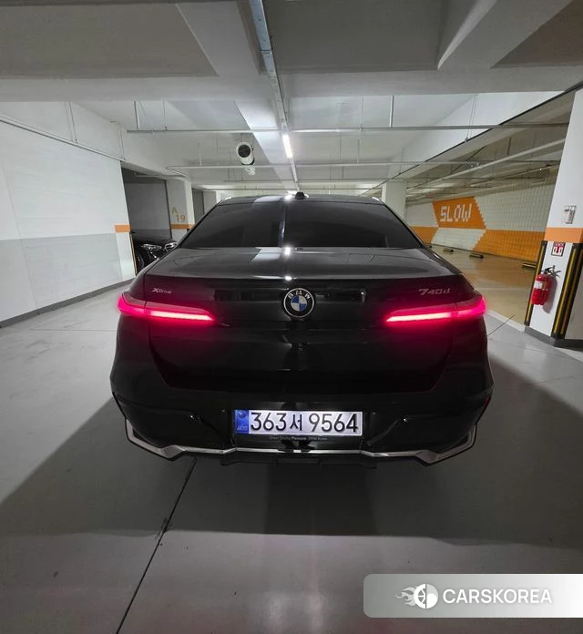 BMW 7 Series (G70) 2025 Черный из Кореи, фото 6