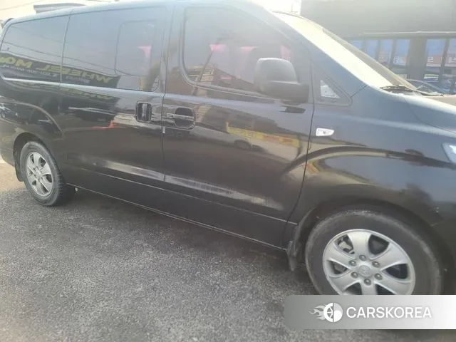 Hyundai The New Grand Starex 2018 Черный из Кореи, фото 4