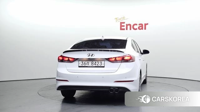 Hyundai Avante AD id 3905803 из Кореи 14