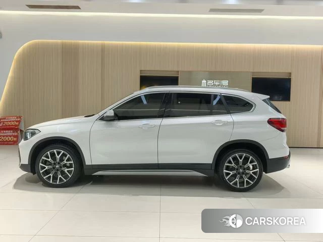 BMW X1 id 4273617 из Китая 8