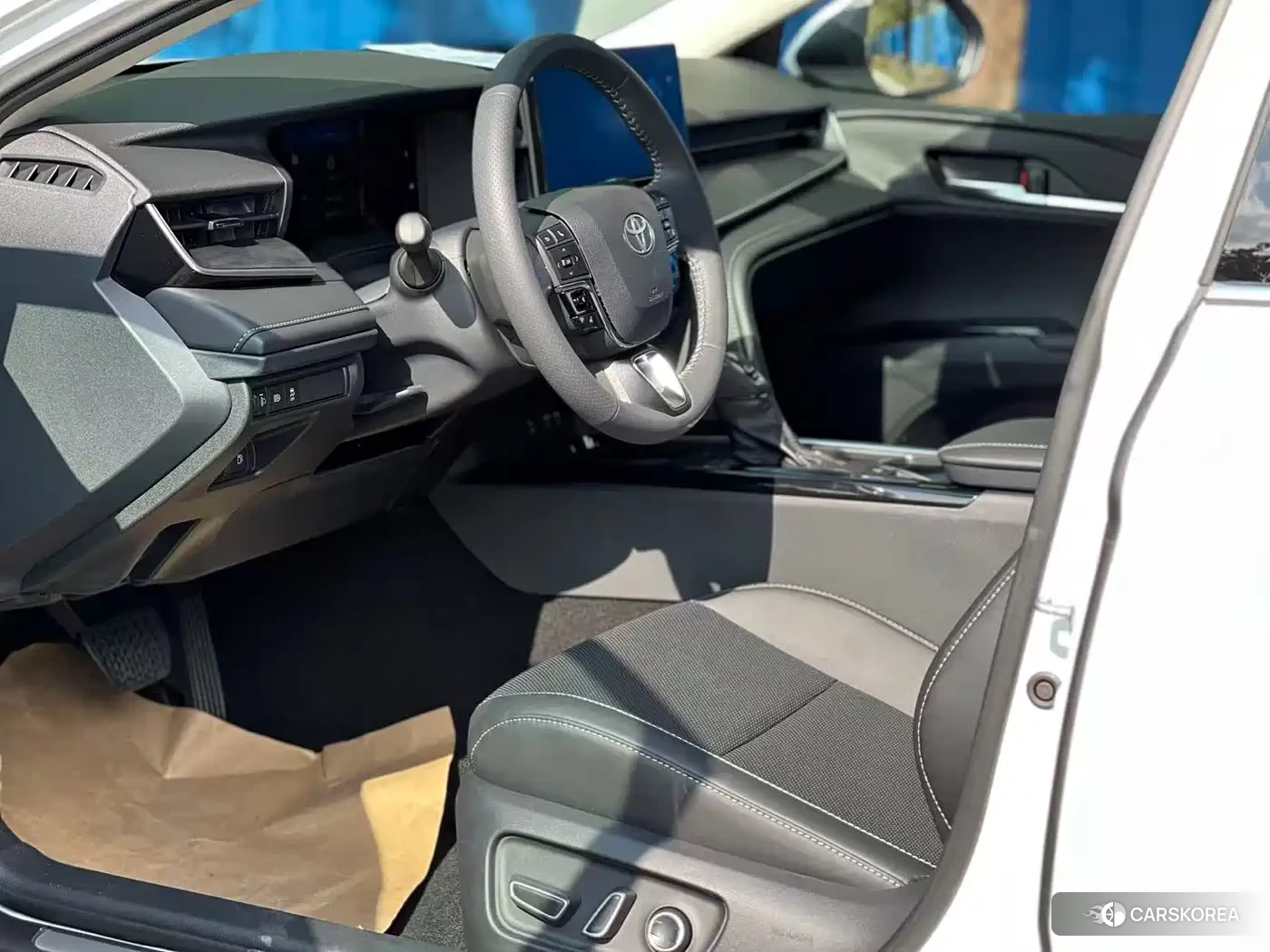 Toyota Camry 2026 Белый из Китая, фото 6