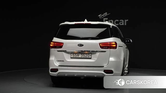 Kia The New Carnival id 4424658 из Кореи 26