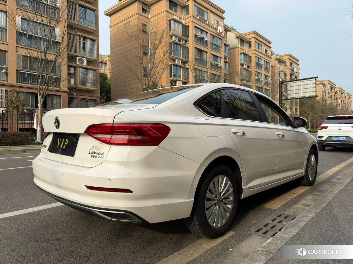 Volkswagen Lavida 2019 Белый из Китая, фото 4