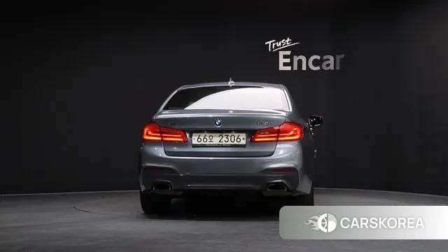 BMW 5 Series (G30) id 3319826 из Кореи 14