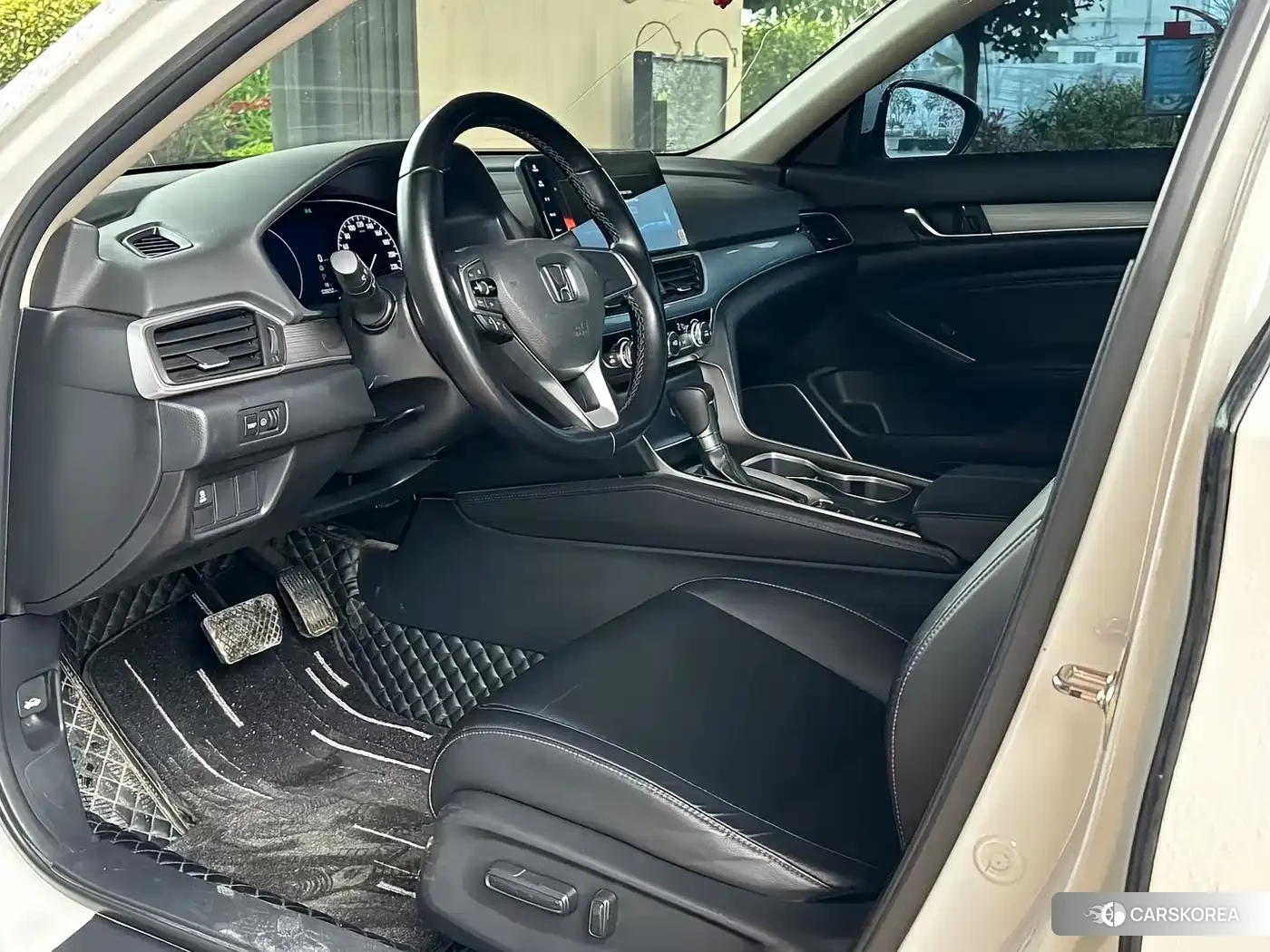 Honda Accord 2022 Белый из Китая, фото 4