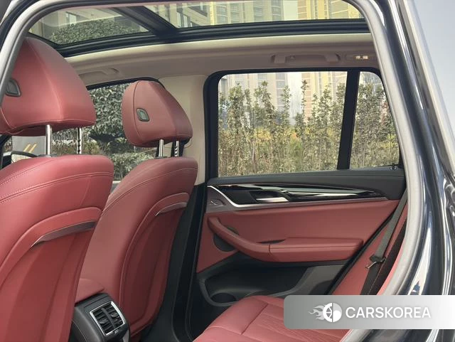BMW X3 2022 Черный из Китая, фото 4