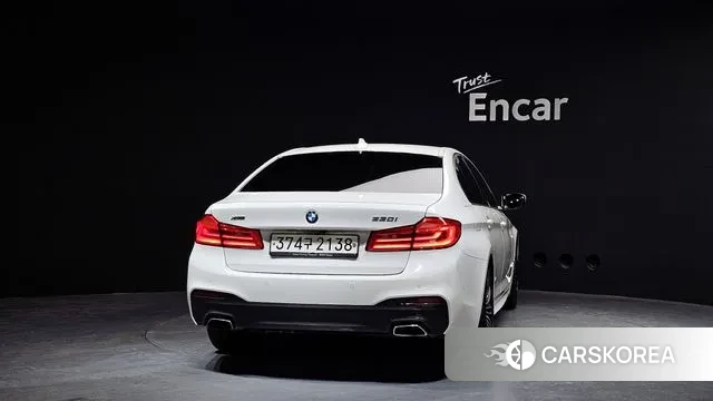 BMW 5 Series (G30) id 3677130 из Кореи 14