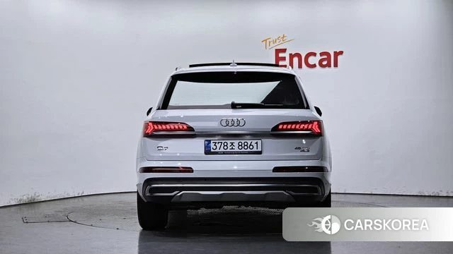 Audi Q7 (4M) id 4561911 из Кореи 24