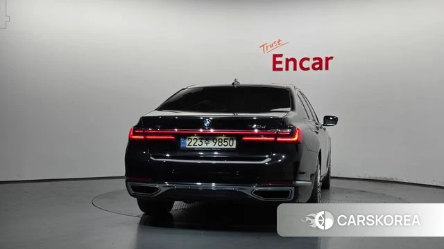 BMW 7 Series (G11) id 4692376 из Кореи 14