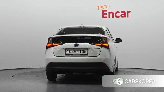 Toyota Prius 4th Generation id 4179826 из Кореи 14