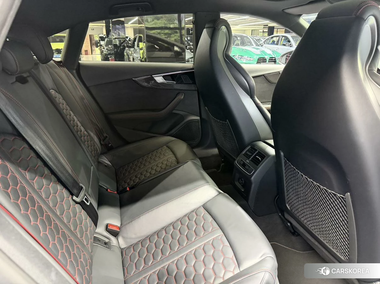 Audi RS 5 id 4440913 из Китая 8