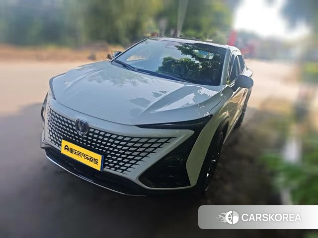 Chang'an UNI-T 2022 Белый из Китая, фото 4