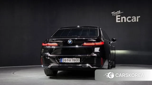 BMW 7 Series (G70) id 3533303 из Кореи 14