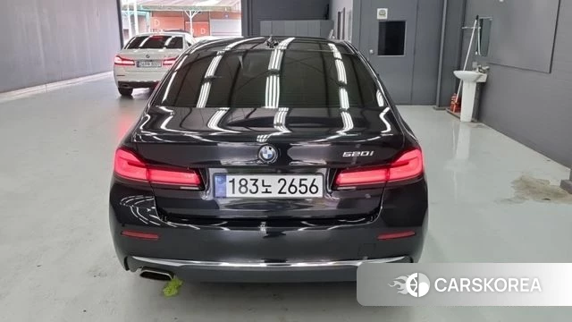 BMW 5 Series (G30) 2020 Черный из Кореи, фото 5