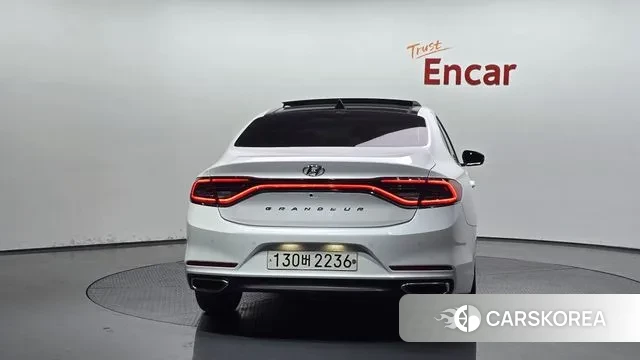 Hyundai Grandeur IG id 3226810 из Кореи 14