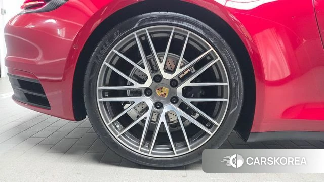 Porsche 911(992) id 4899200 из Кореи 24