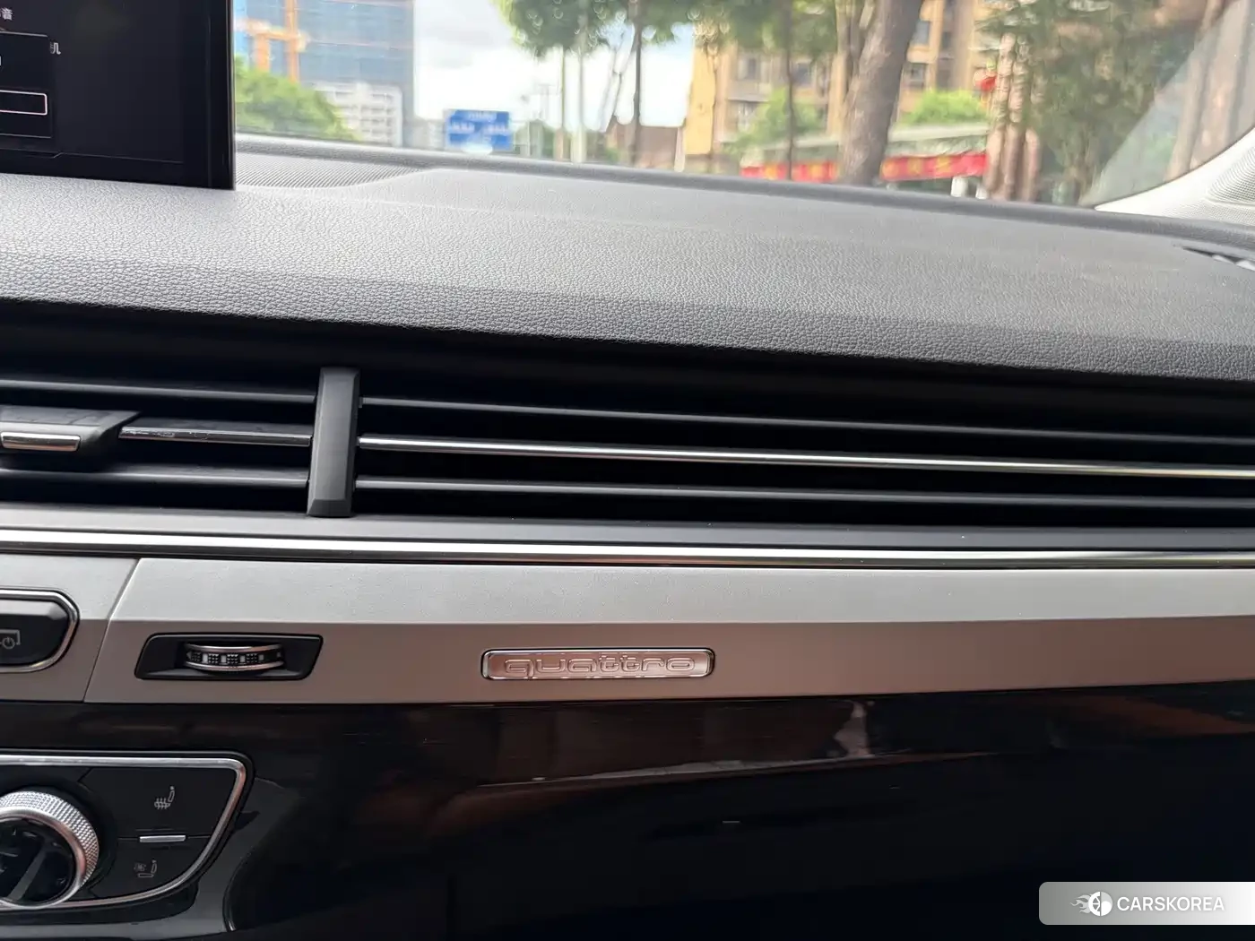 Audi Q7 id 4628279 из Китая 27