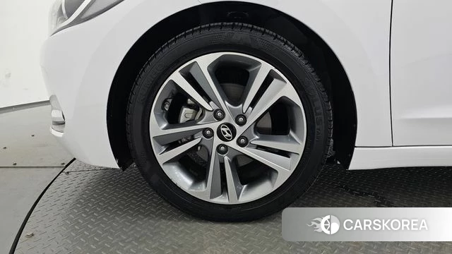 Hyundai Avante AD id 4900880 из Кореи 28