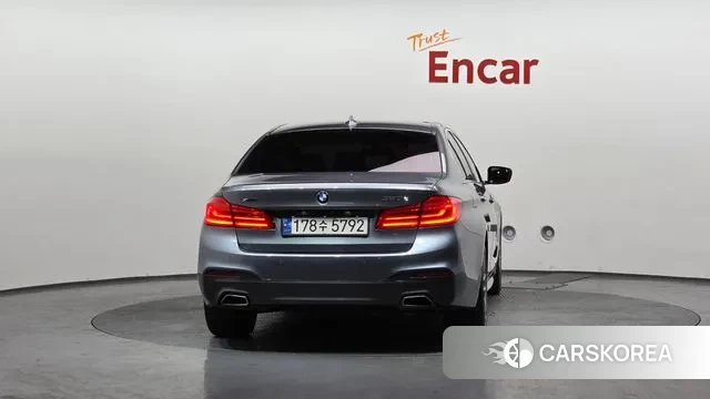 BMW 5 Series (G30) id 3677710 из Кореи 14