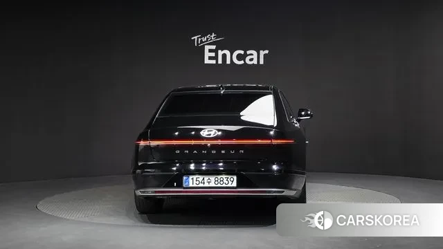 Hyundai Grandeur (GN7) id 3394400 из Кореи 14