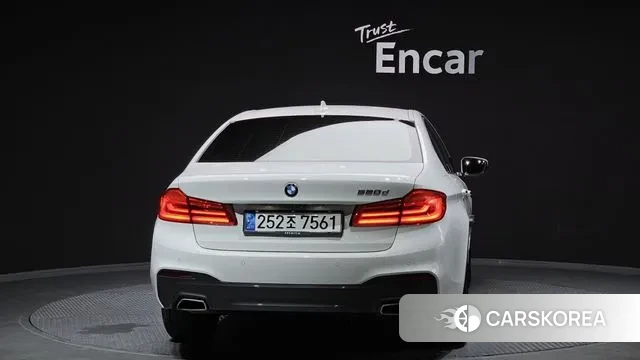 BMW 5 Series (G30) id 3024765 из Кореи 14