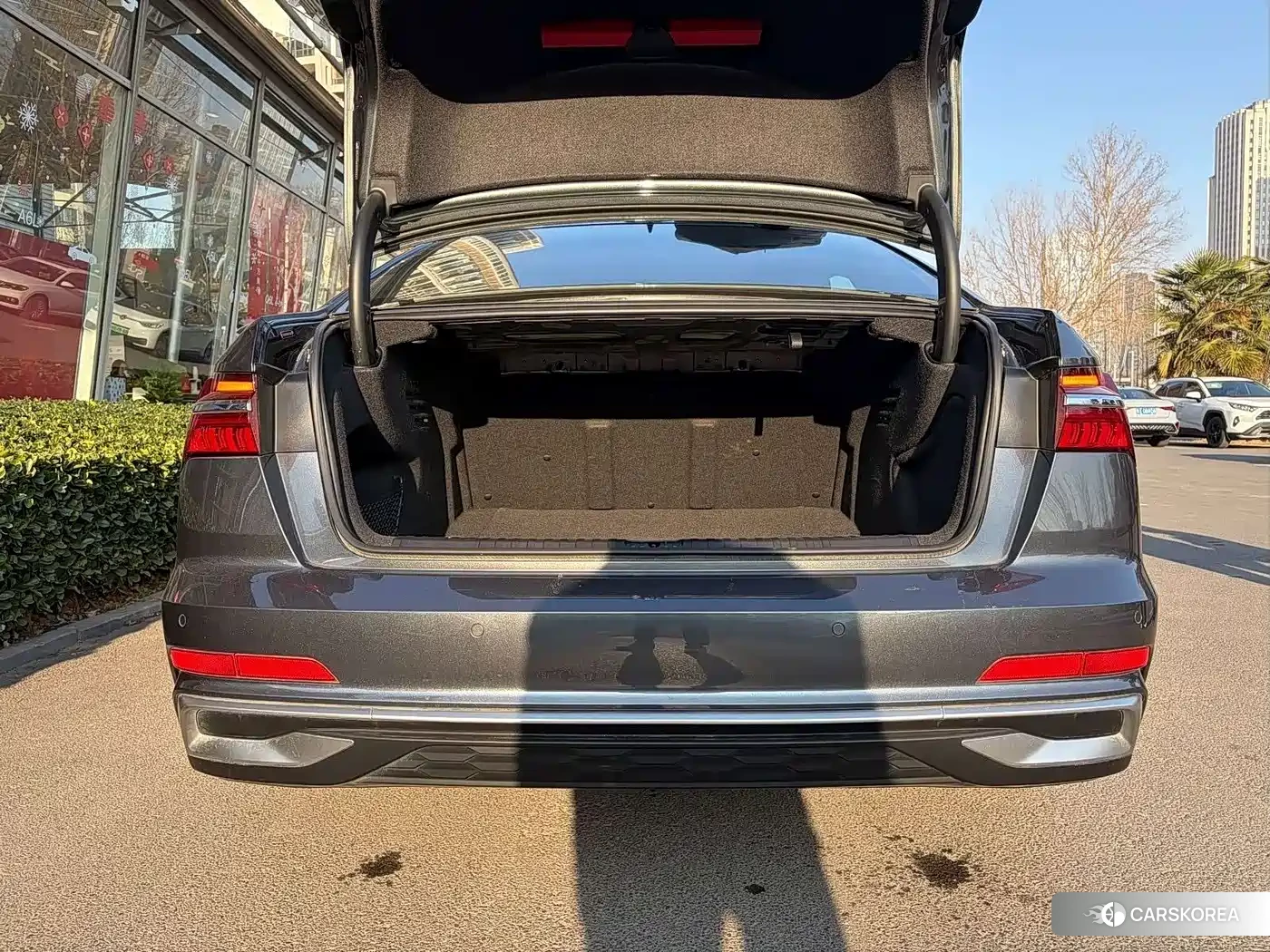 Audi A6L id 4548186 из Китая 7