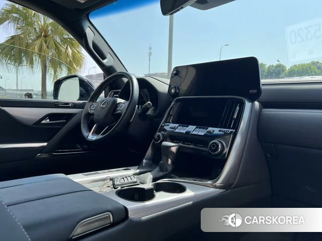 Lexus LX id 4254483 из Китая 9