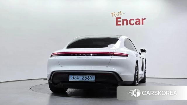 Porsche Taycan id 4578971 из Кореи 31