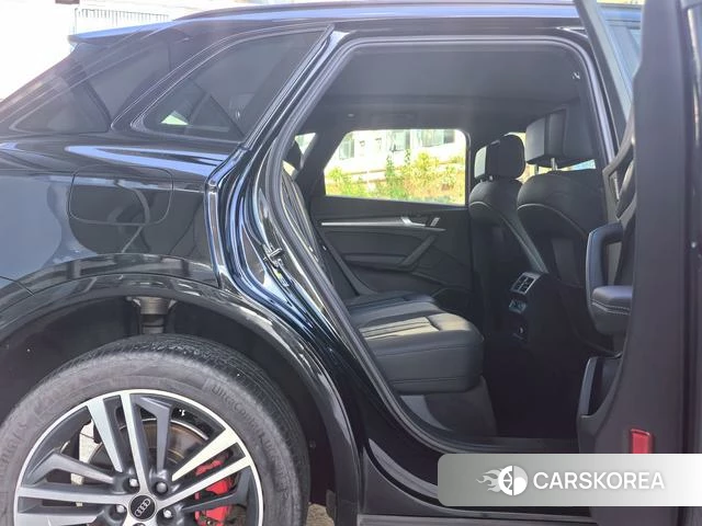 Audi Q5L id 4358871 из Китая 17