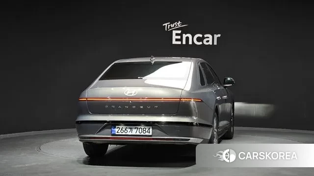 Hyundai Grandeur (GN7) id 3554791 из Кореи 14