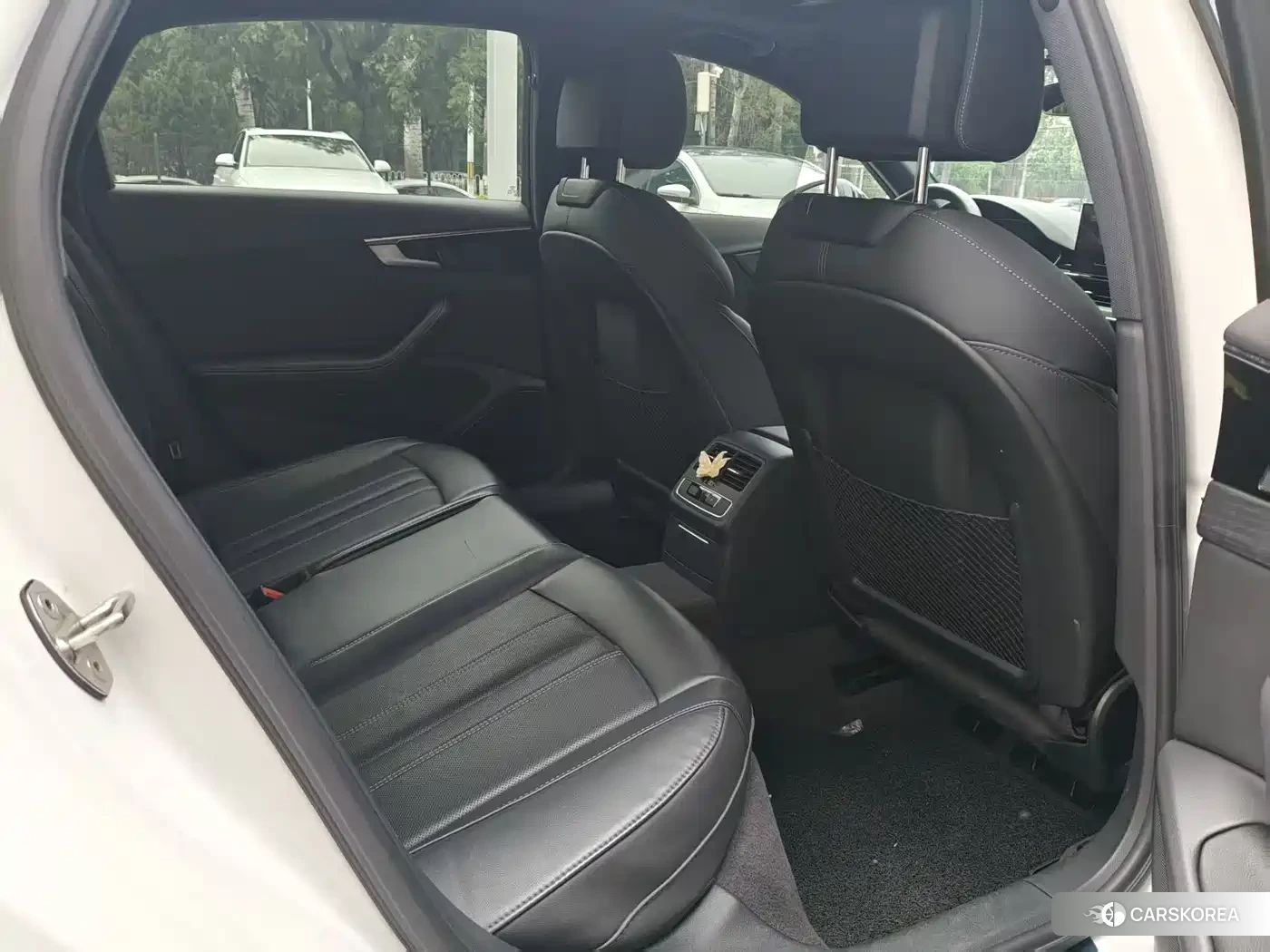 Audi A4L id 4679727 из Китая 7