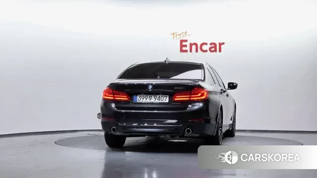 BMW 5 Series (G30) id 3479668 из Кореи 14