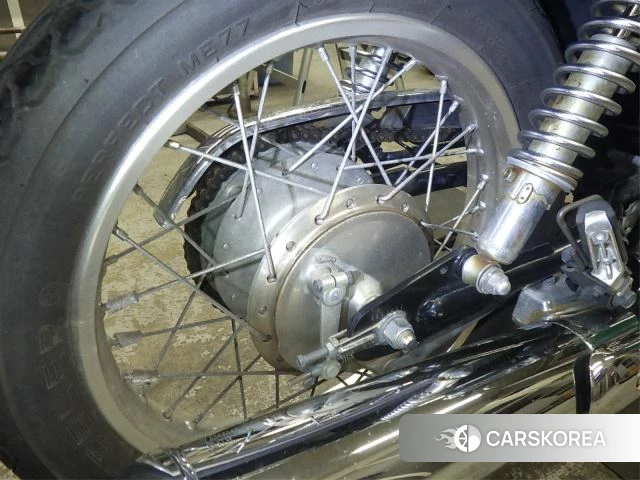 Yamaha SR 400 id 3945262 из Японии 28