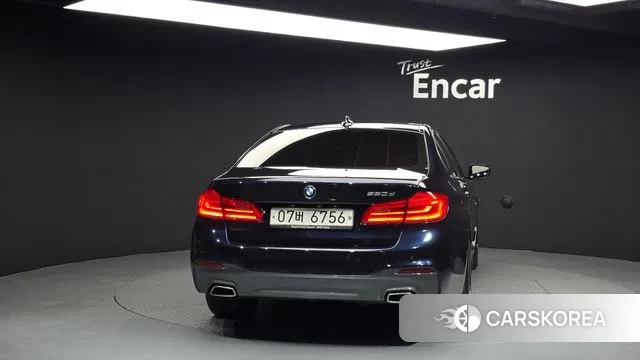 BMW 5 Series (G30) id 3728612 из Кореи 14