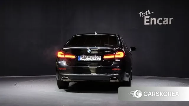 BMW 5 Series (G30) id 3467568 из Кореи 14