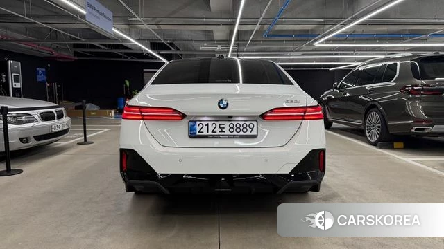 BMW 5 Series (G60) id 4505348 из Кореи 12