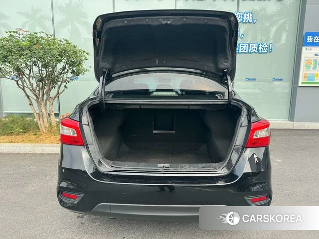 Nissan Xuan Yi 2021 Черный из Китая, фото 6