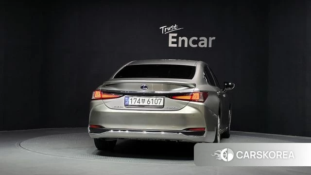 Lexus ES300h 7th generation id 4637947 из Кореи 28
